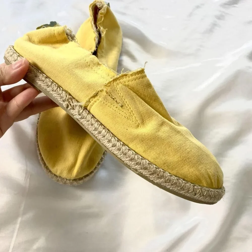 Vionic 🖤 yellow